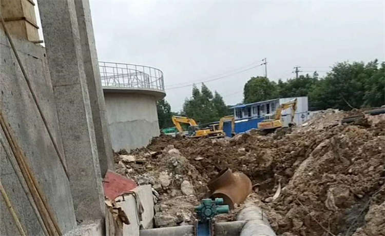 Q235BH型鋼，鋼材場(chǎng)鋼板卷管加工廠，dn2100螺旋焊管，KY2021防腐螺旋管