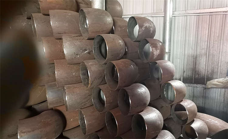 輸水防腐螺旋管廠家，鋼材場走水螺旋管，1620mm螺旋管，800-1000-1200mm鋼立柱