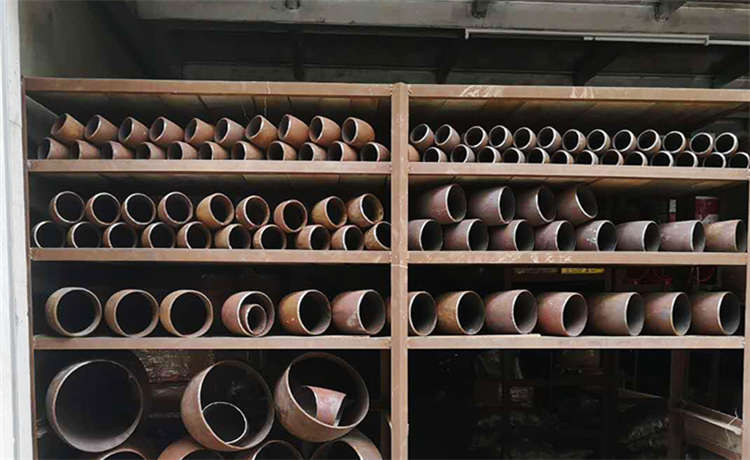 鋼材場(chǎng)排水螺旋鋼管，2150mm打樁鋼護(hù)筒，529-10螺旋焊管，800螺旋焊管